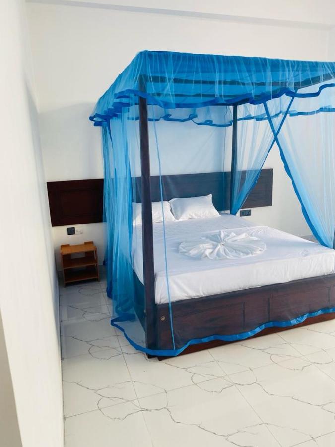 Sevenra Grand Beach Hotel أمبالانغودا المظهر الخارجي الصورة