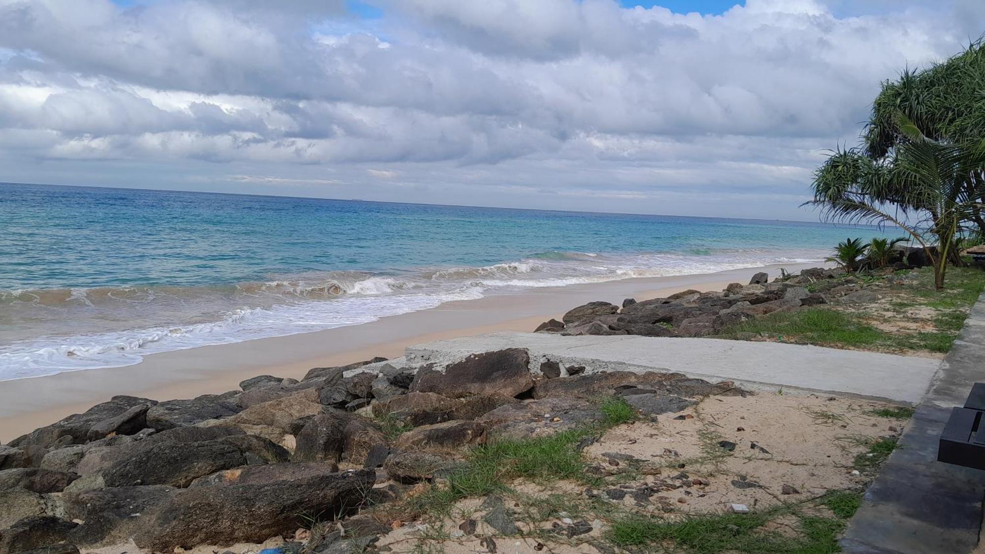 Sevenra Grand Beach Hotel أمبالانغودا المظهر الخارجي الصورة